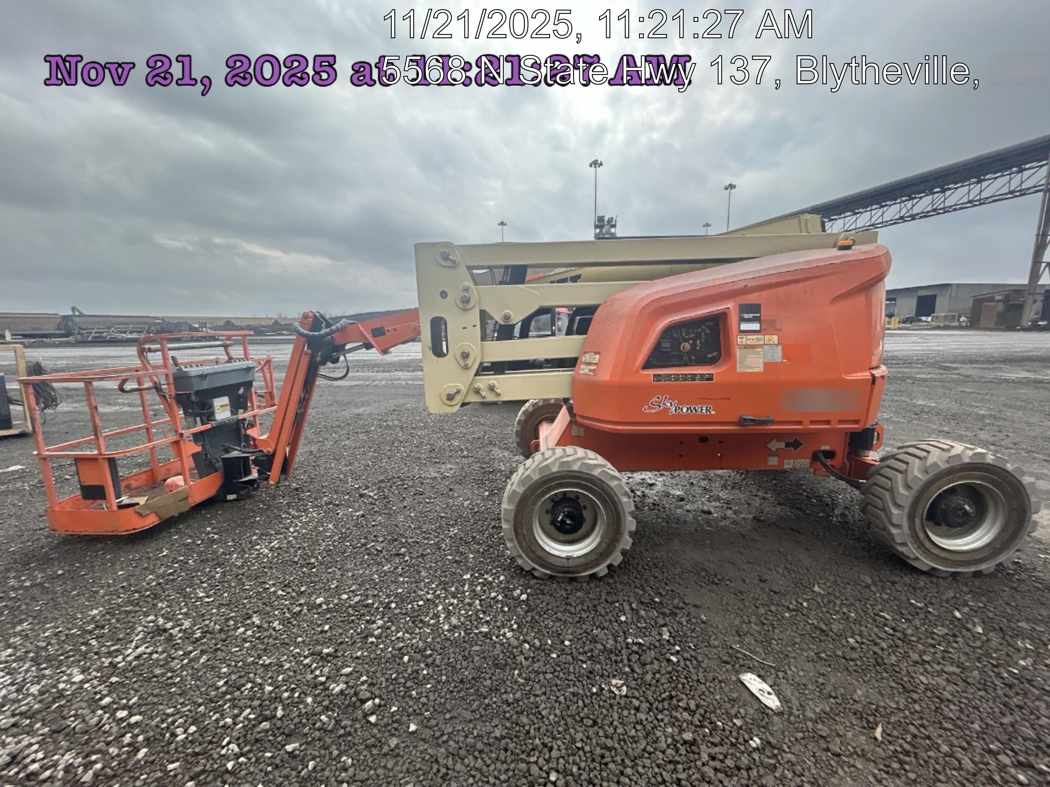2019 JLG 450AJ