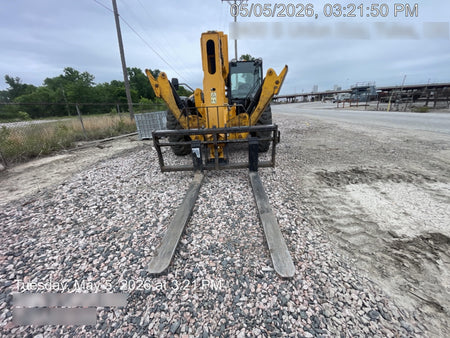 2019 JCB 512-56 Cab/Heat/Air, 109 HP, Solid Tires, STD Worklight, Beacon, Aux Hydraulics, Lifting Eye, Back up Alarm w/66" Carriage/60" Forks