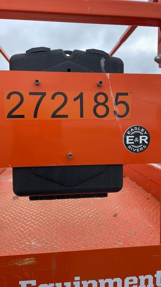 2022 JLG ES3246