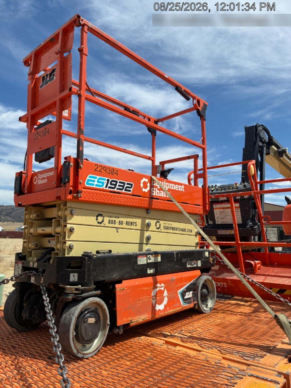 2022 JLG ES1932