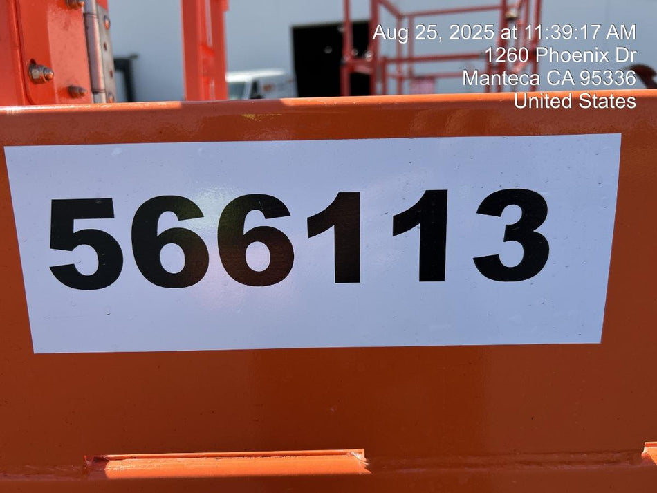 2025 JLG ES3246