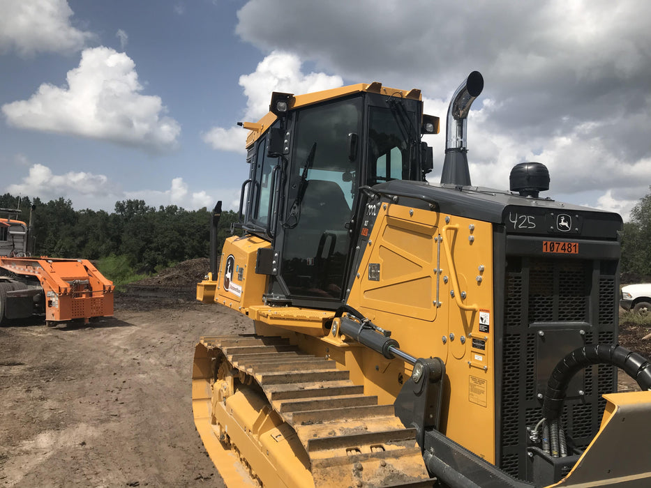 2020 JOHN DEERE 700L