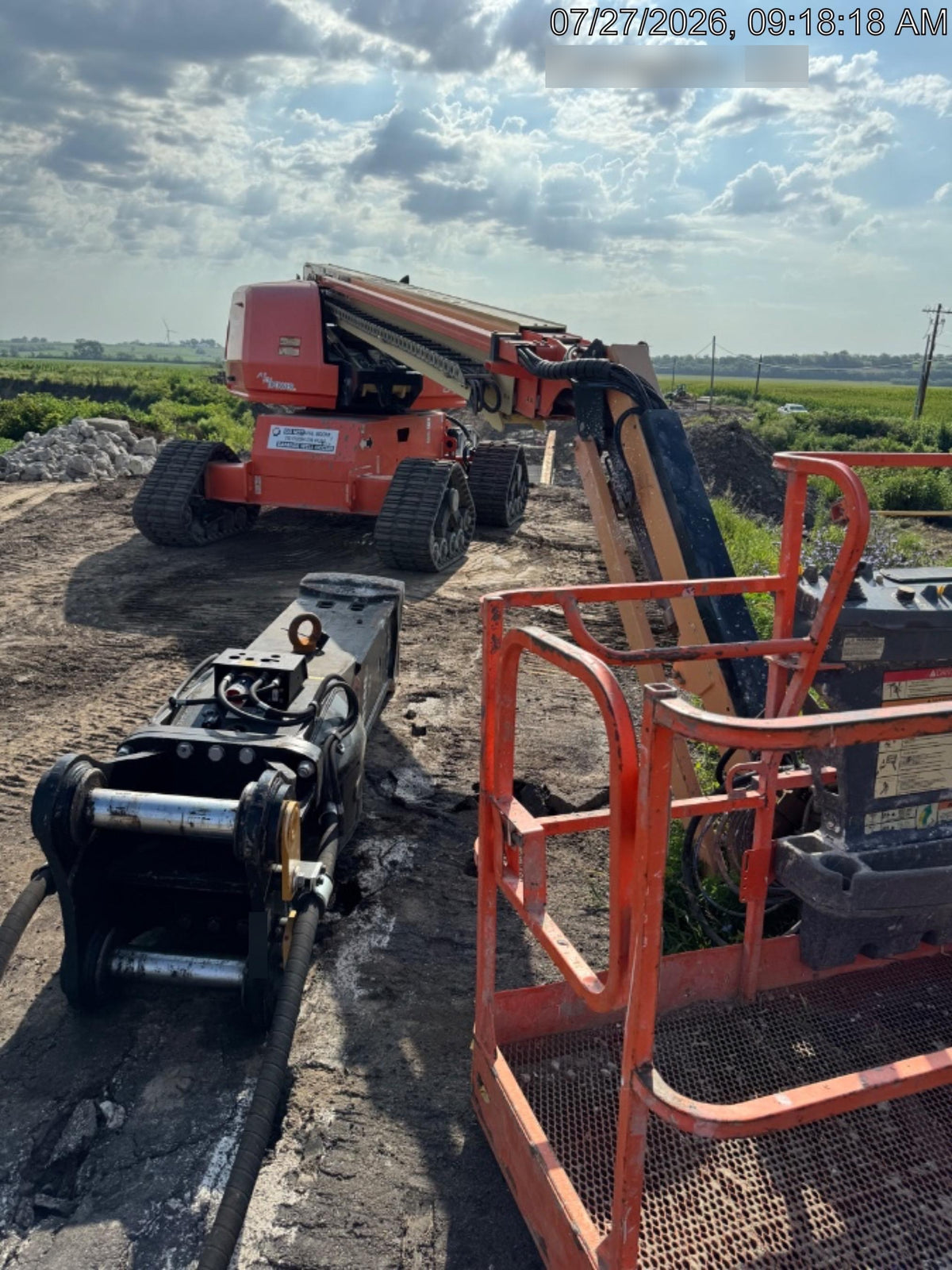 2022 JLG 660SJ Quad Track