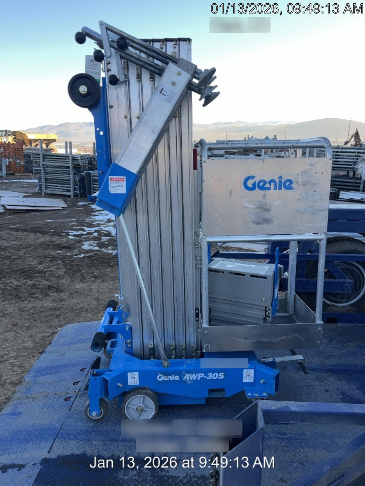2020 GENIE AWP-30S