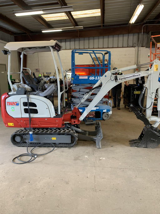 2022 TAKEUCHI TB20e