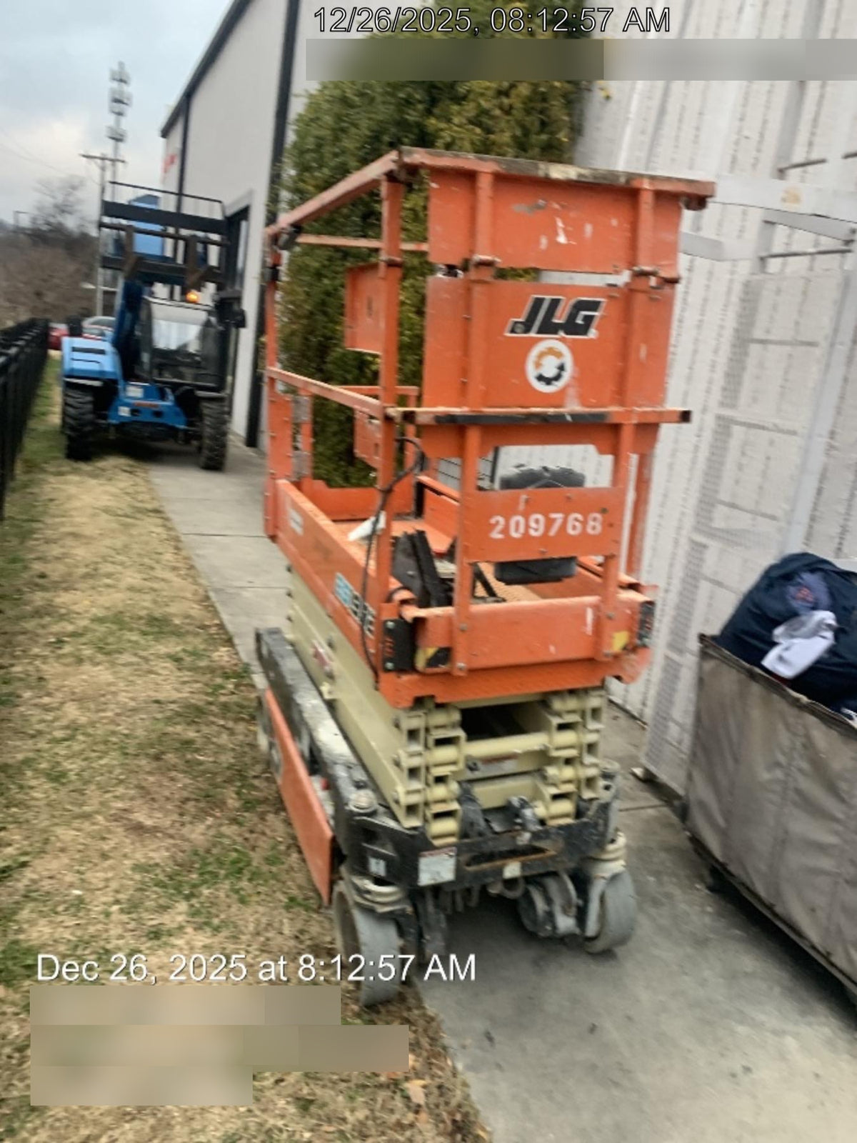 2022 JLG ES1932