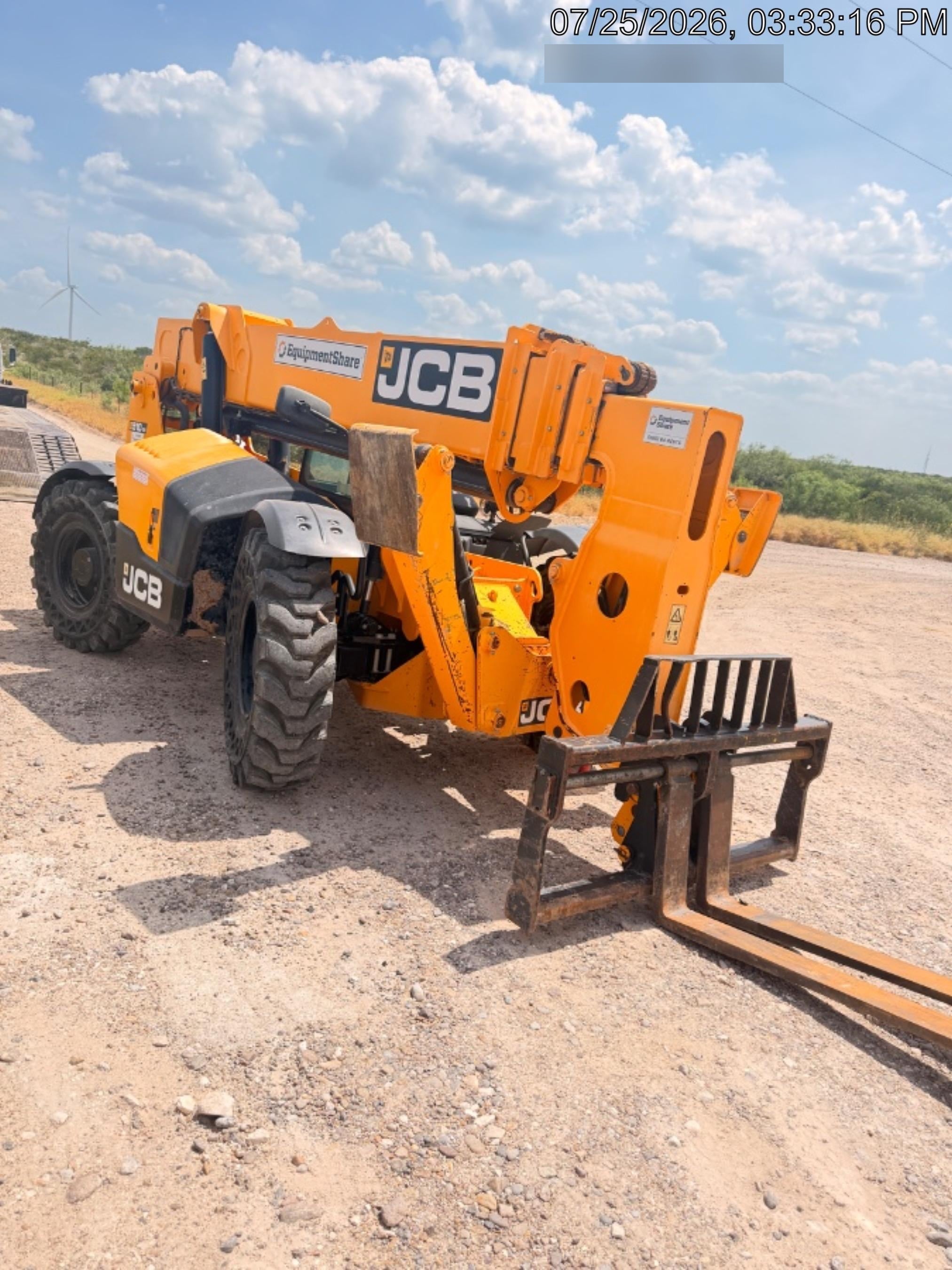 2023 JCB 510-56