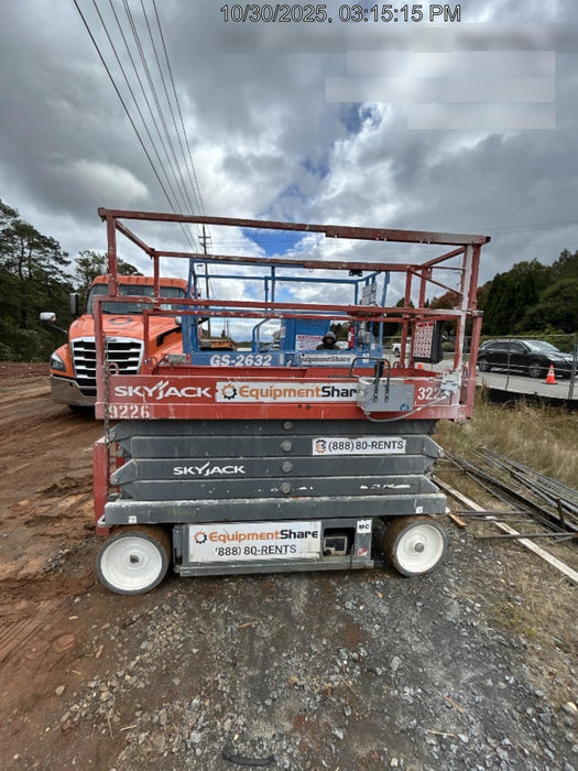 2018 Skyjack SJIII-3226 Skyjack SJIII3226 Scissor Lift w/Trojan Batteries