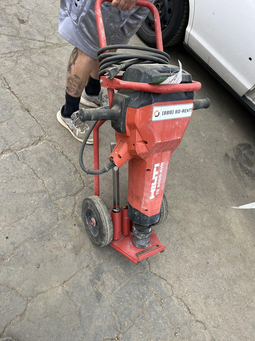 2023 HILTI TE 3000-AVR