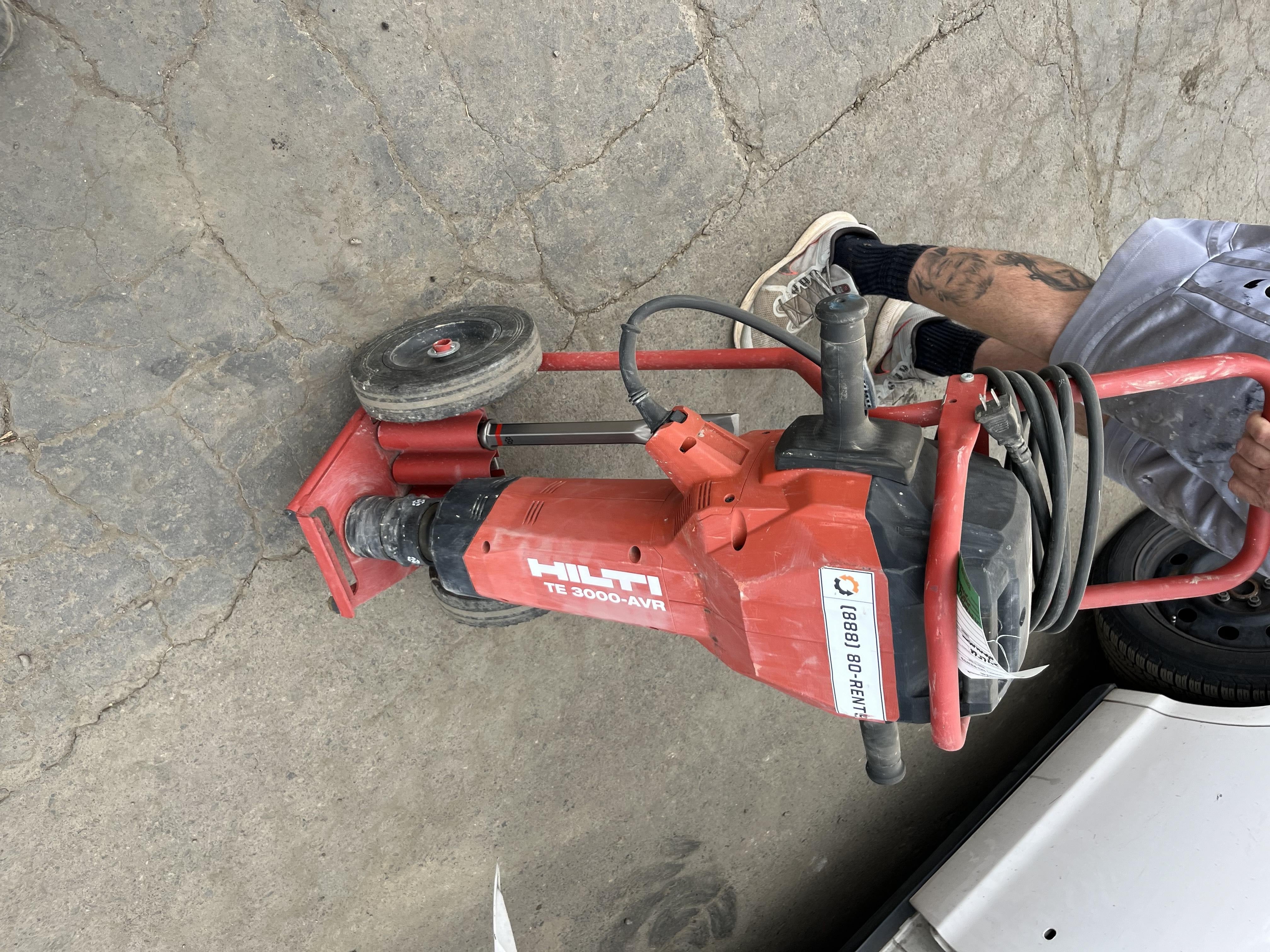 2023 HILTI TE 3000-AVR