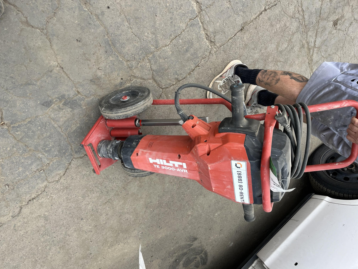 2023 HILTI TE 3000-AVR