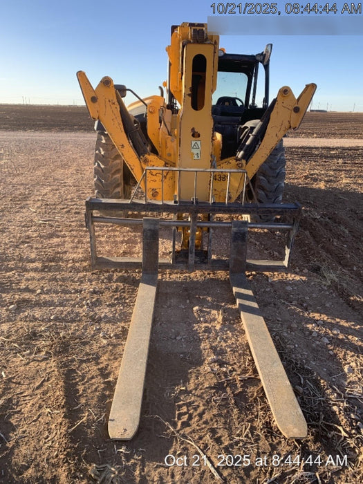 2019 JCB 510-56 Canopy, 74 HP, Solid Tires, STD Worklight, Beacon, Aux Hydraulics, Lifting Eye, Back up Alarm w/66" Carriage/60" Forks