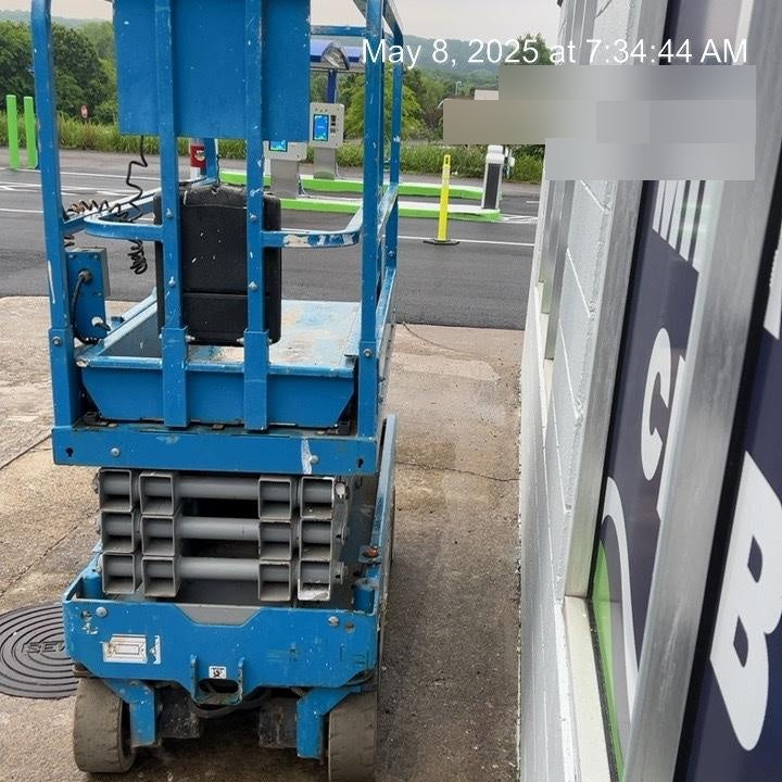 2019 Genie GS-1930 Fixed rails with chain Entry