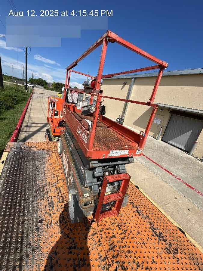 2017 Skyjack SJIII-3226 Skyjack SJ3226, Trojan Battery Set, Extended Warranty 5yr/5k hr