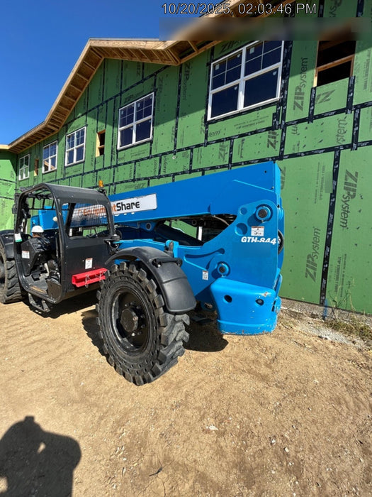 2018 Genie GTH-844 GTH-844 w/Open ROPS, Solid Tires, beacon/work lights, 60" carriage/forks