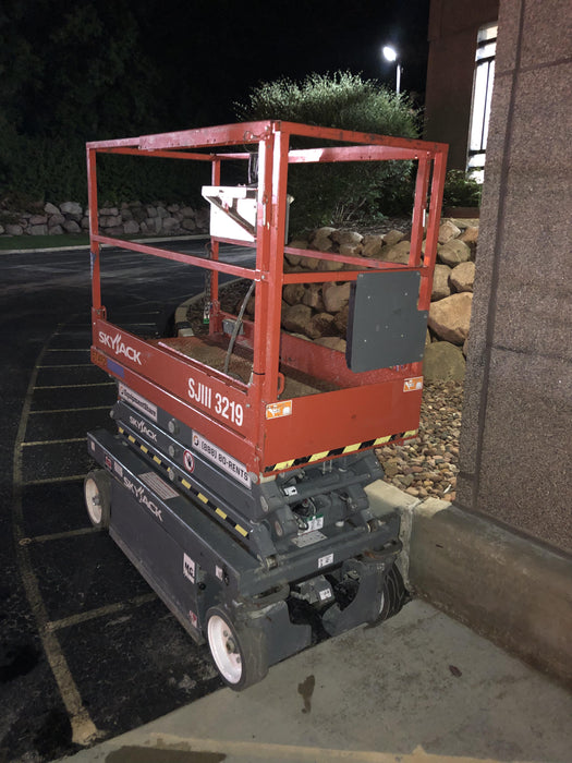 2017 Skyjack SJIII-3219 Standard Rental Specs