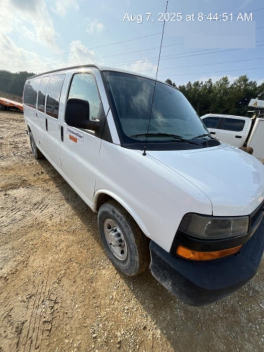 2023 CHEVROLET Express Van - Rental