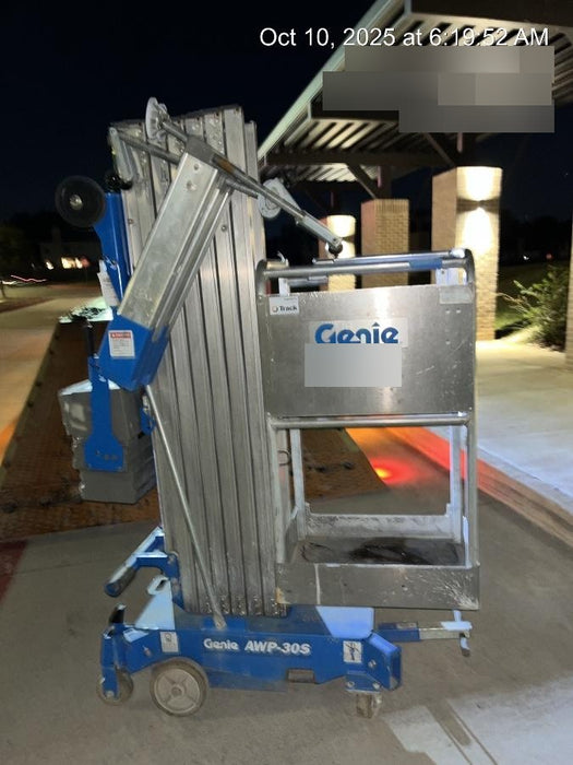 2020 GENIE AWP-30S