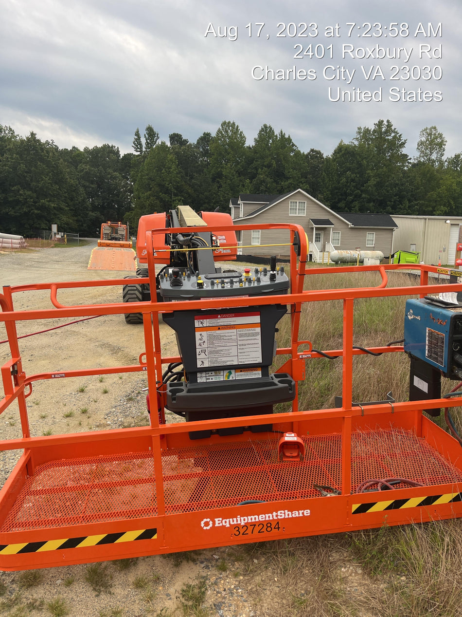 2023 JLG 660SJ
