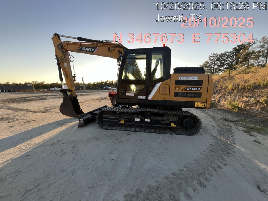 2022 SANY SY135