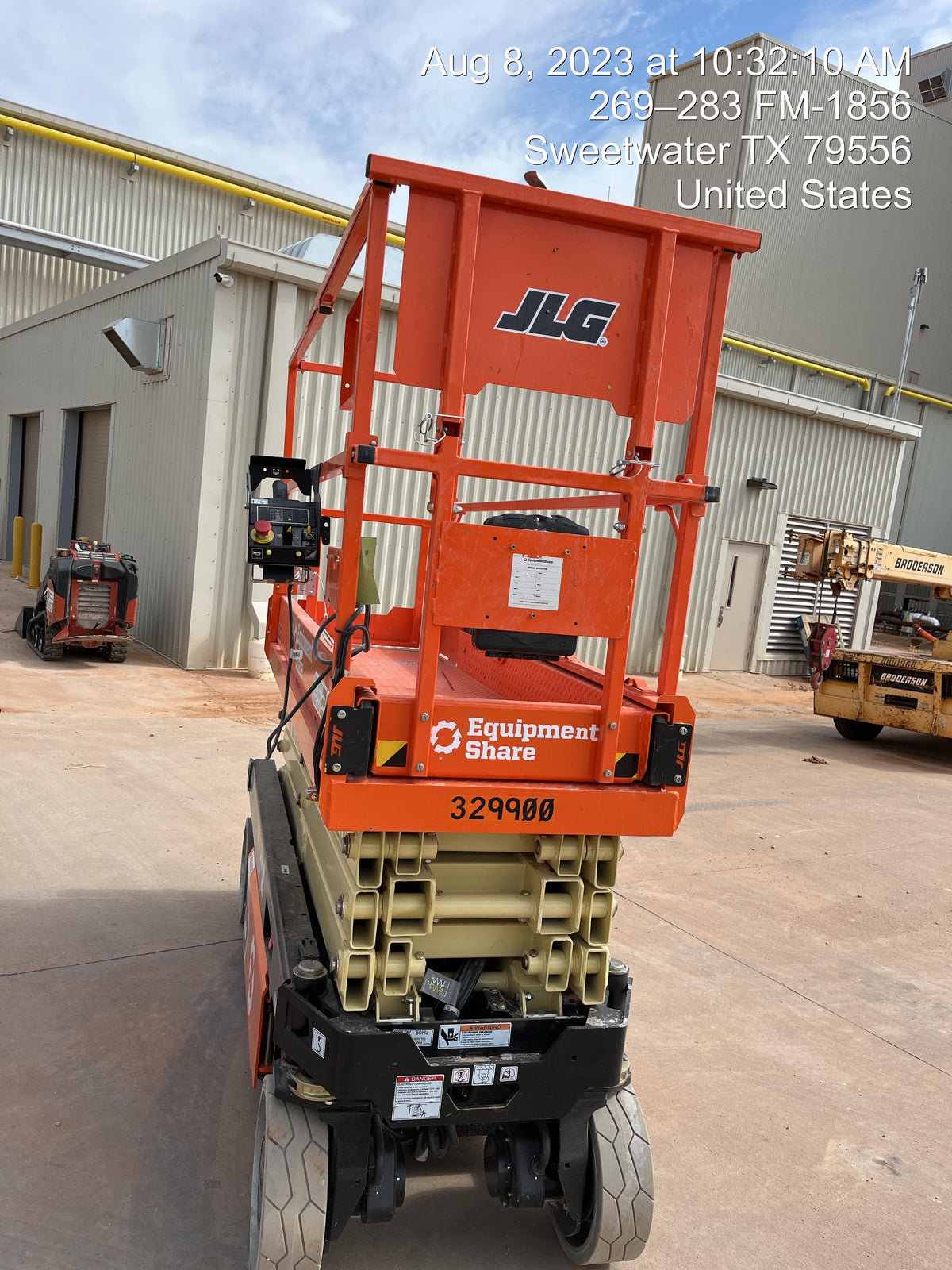 2023 JLG ES2632