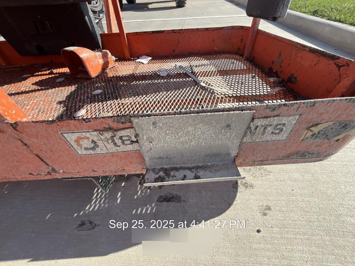 2021 JLG 460SJ