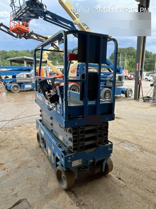 2019 Genie GS-1930 Fixed Rails with Chain Entry