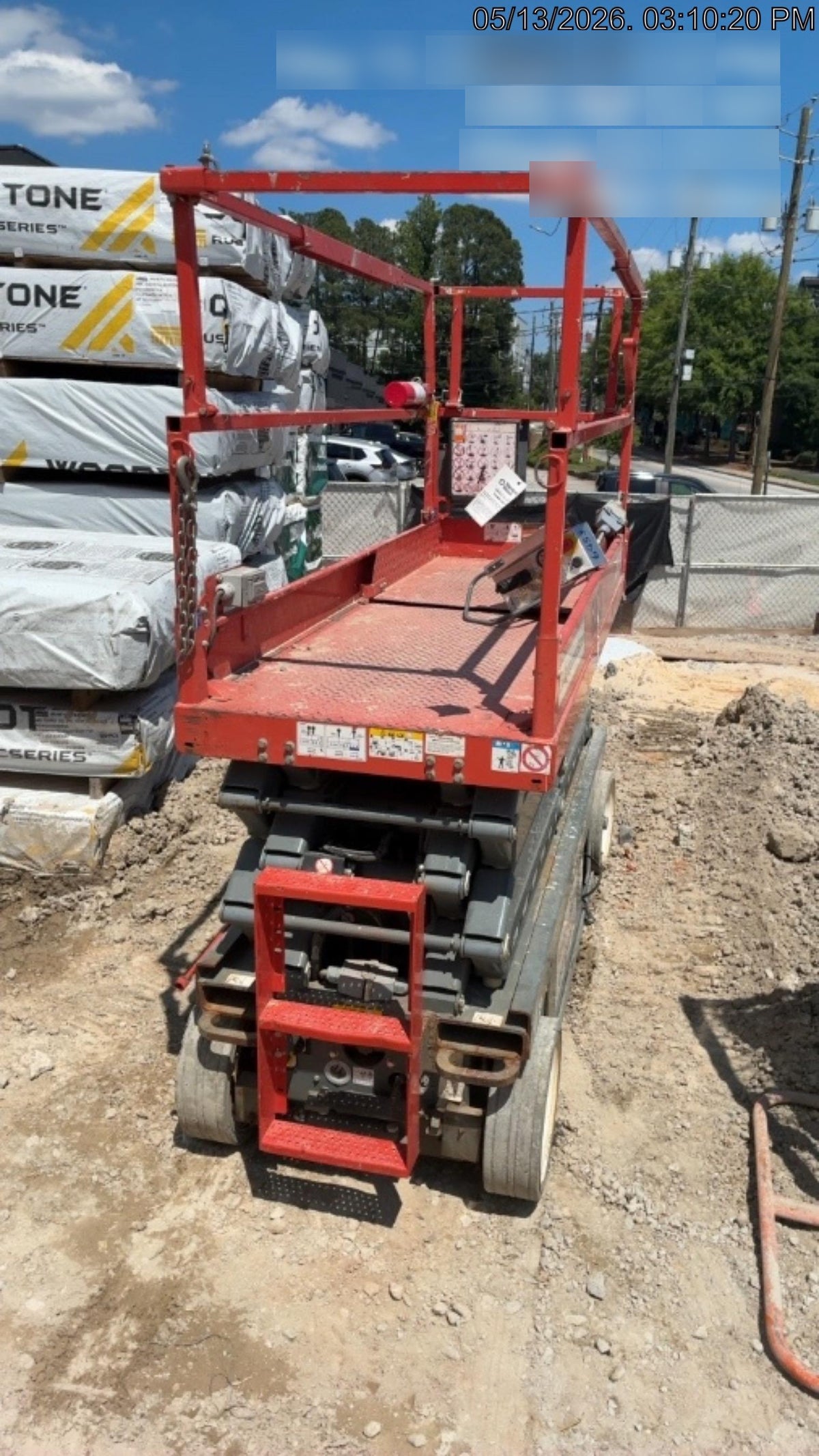 2018 Skyjack SJIII-3226 Skyjack SJIII3226 Scissor Lift w/Trojan Batteries