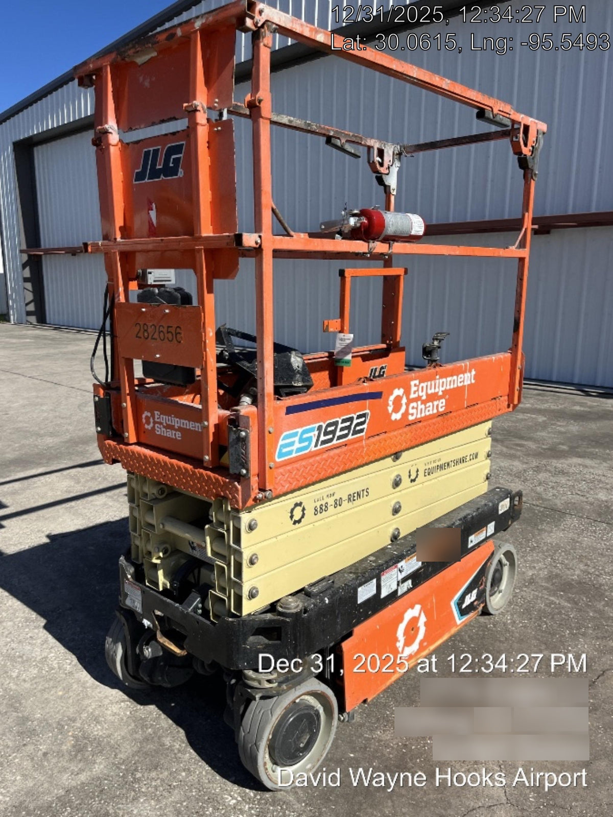 2022 JLG ES1932