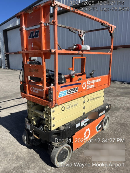 2022 JLG ES1932