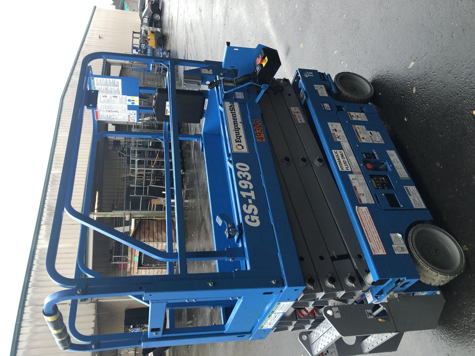 2019 Genie GS-1930 Half Height Swing Gate, 800W Inverter