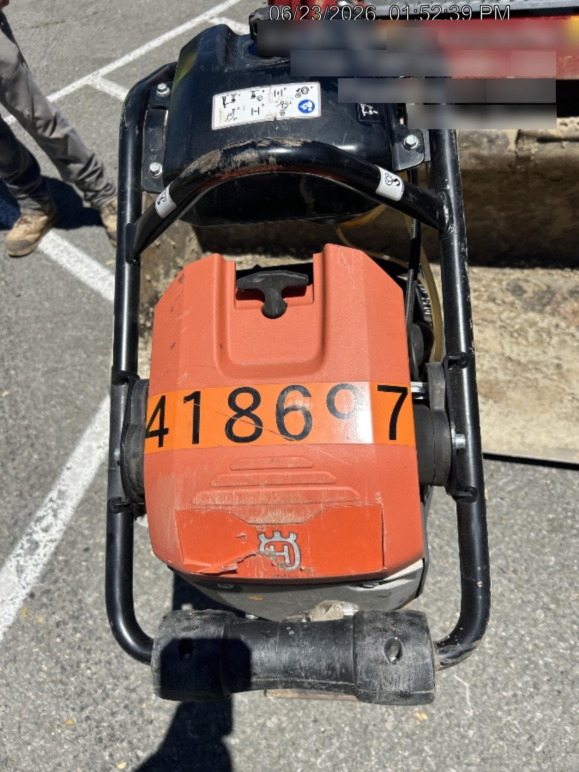 2024 HUSQVARNA LT6005