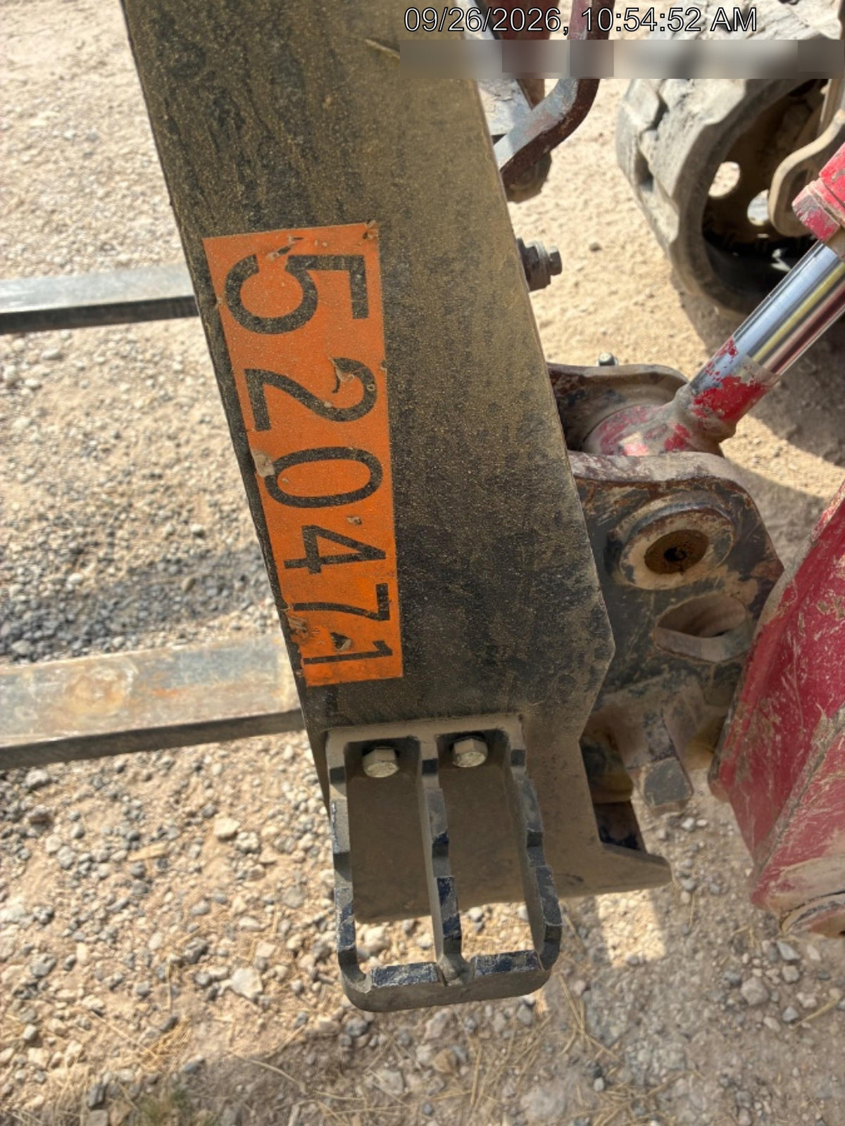 2025 ARROW MATERIAL HANDLING 60" Pallet Forks - Arrow