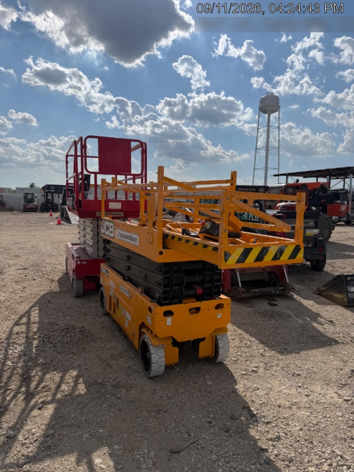 2023 JCB S2632E