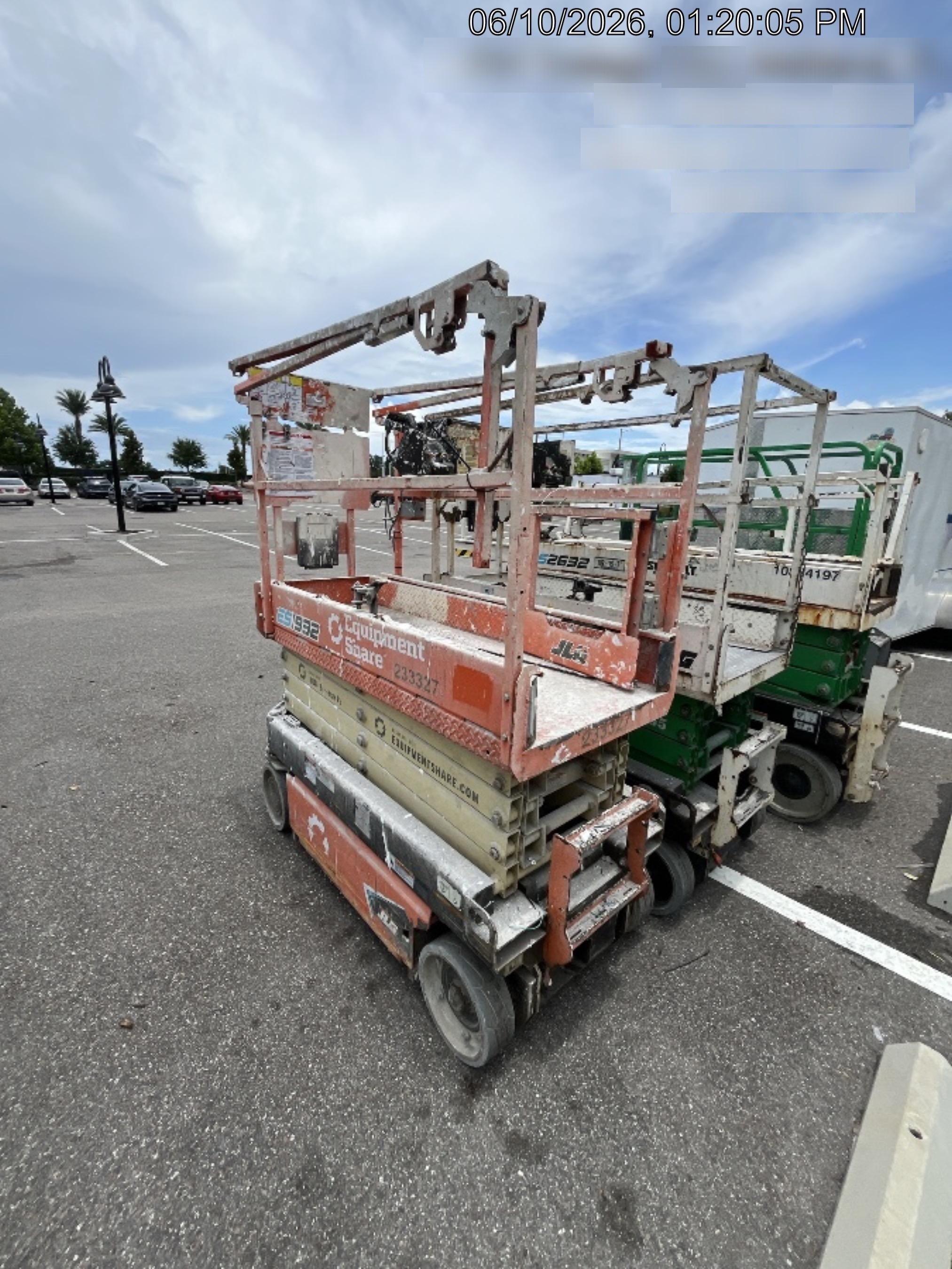 2022 JLG ES1932