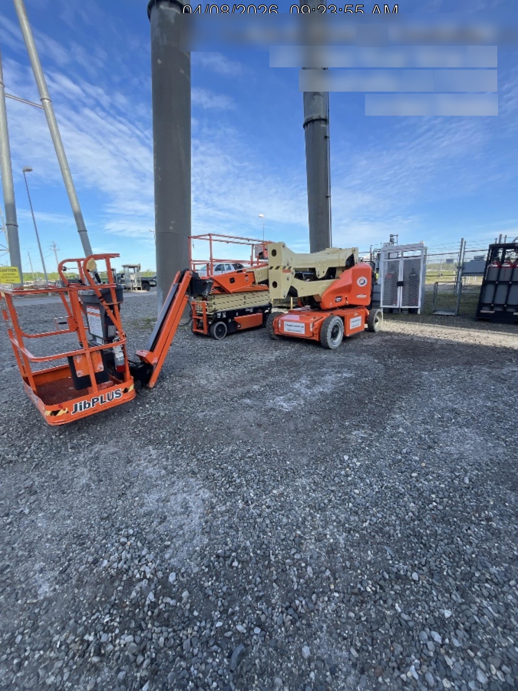 2021 JLG E400AJP Narrow
