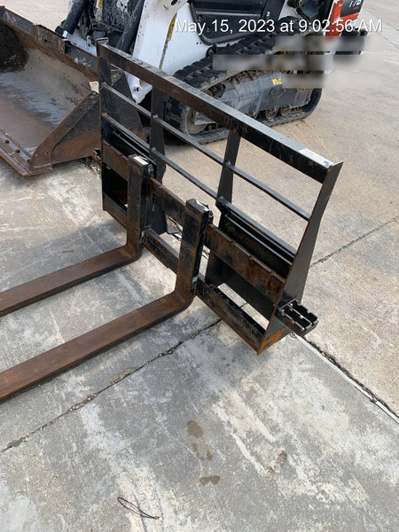 2022 ARROW MATERIAL HANDLING 60" Pallet Forks - Arrow