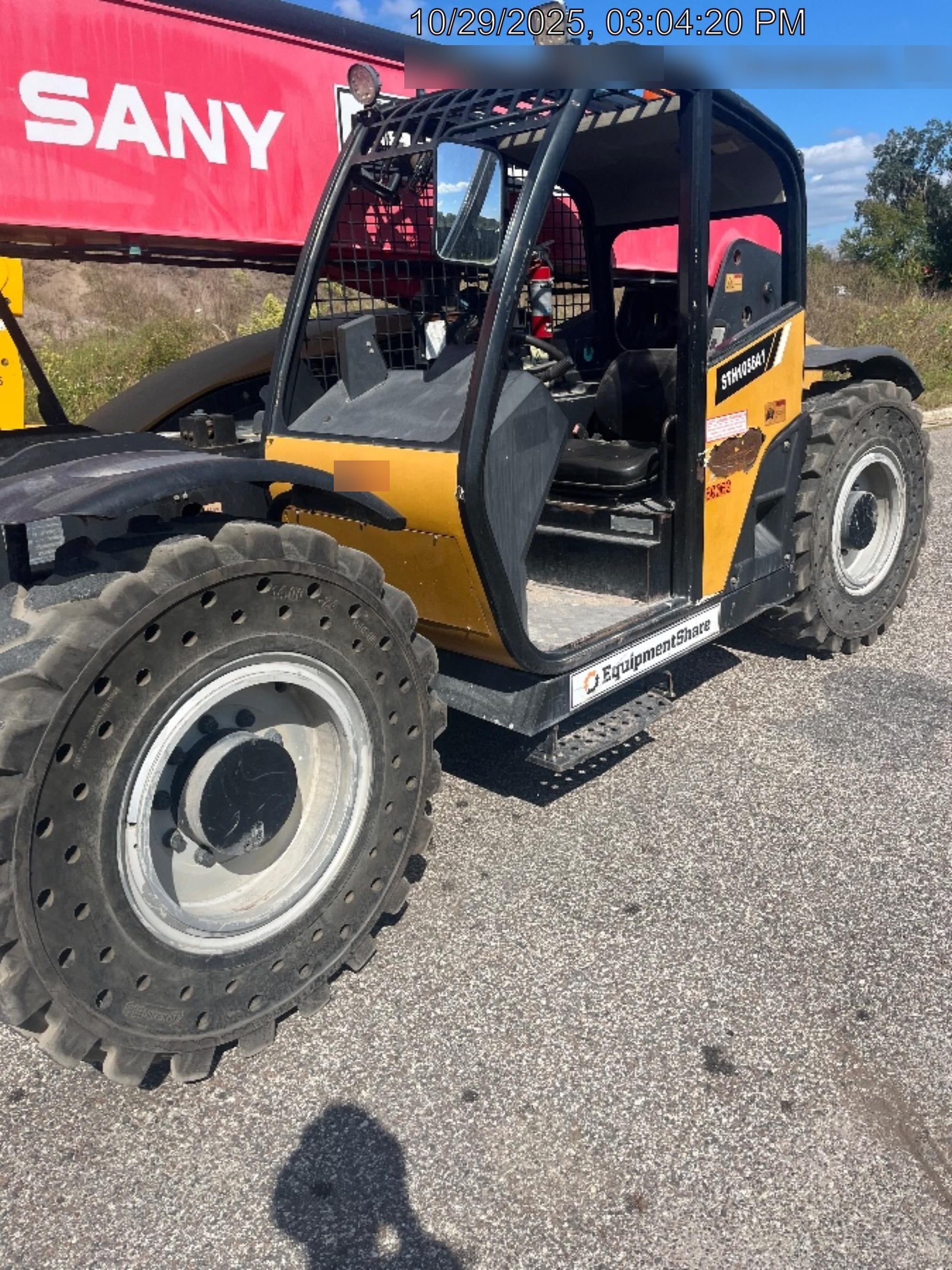 2020 SANY STH1056