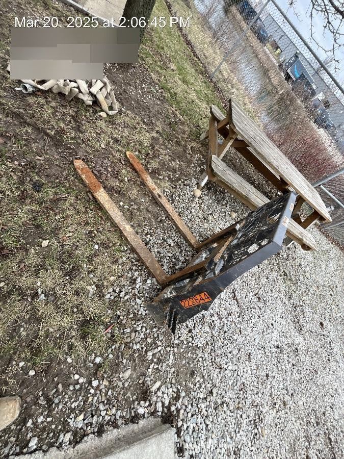 2022 PALADIN 48" Pallet Forks - Paladin