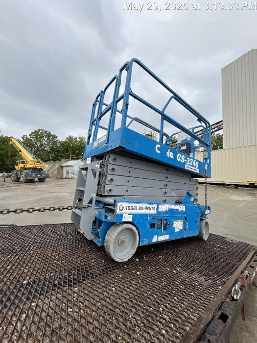 2018 Genie GS-3246 Genie GS-3246 w/Folding rails, Full height swing gate