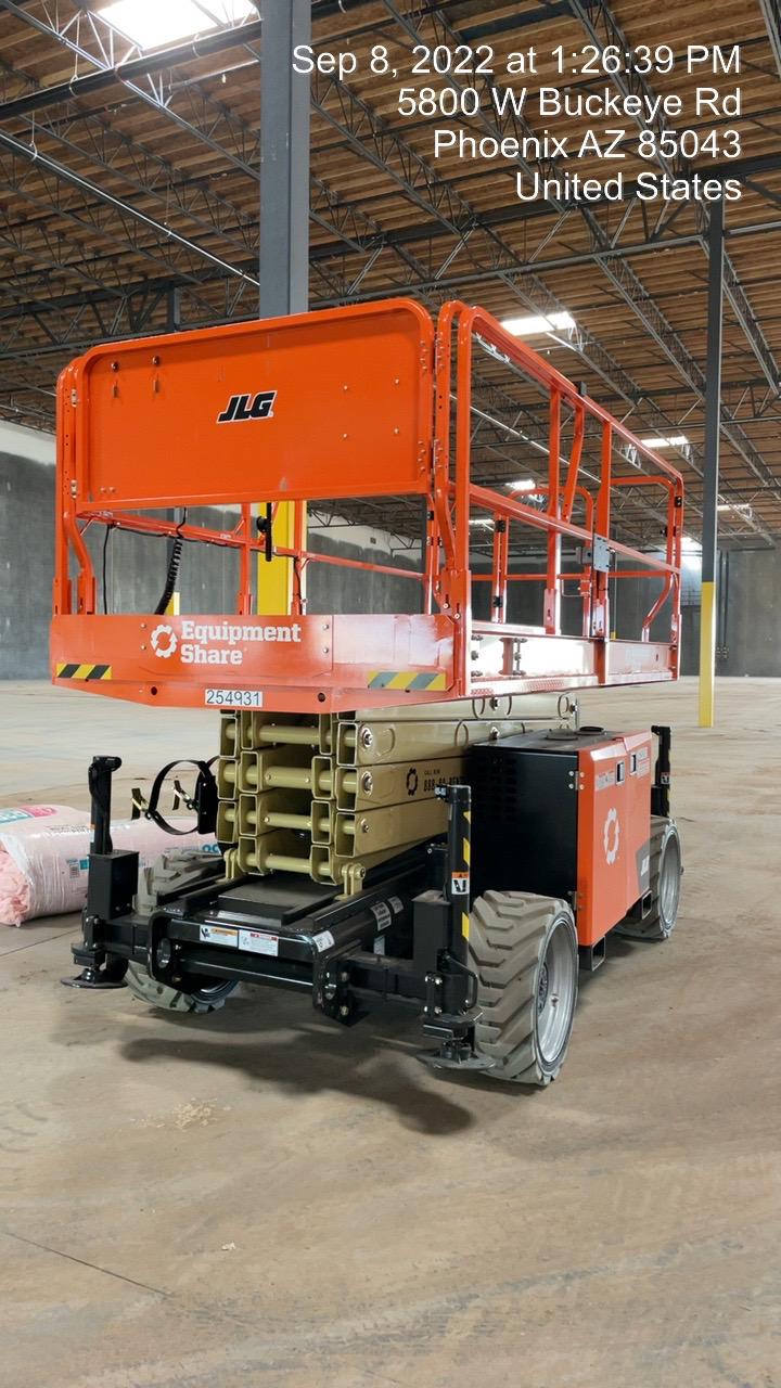 2022 JLG RT3369
