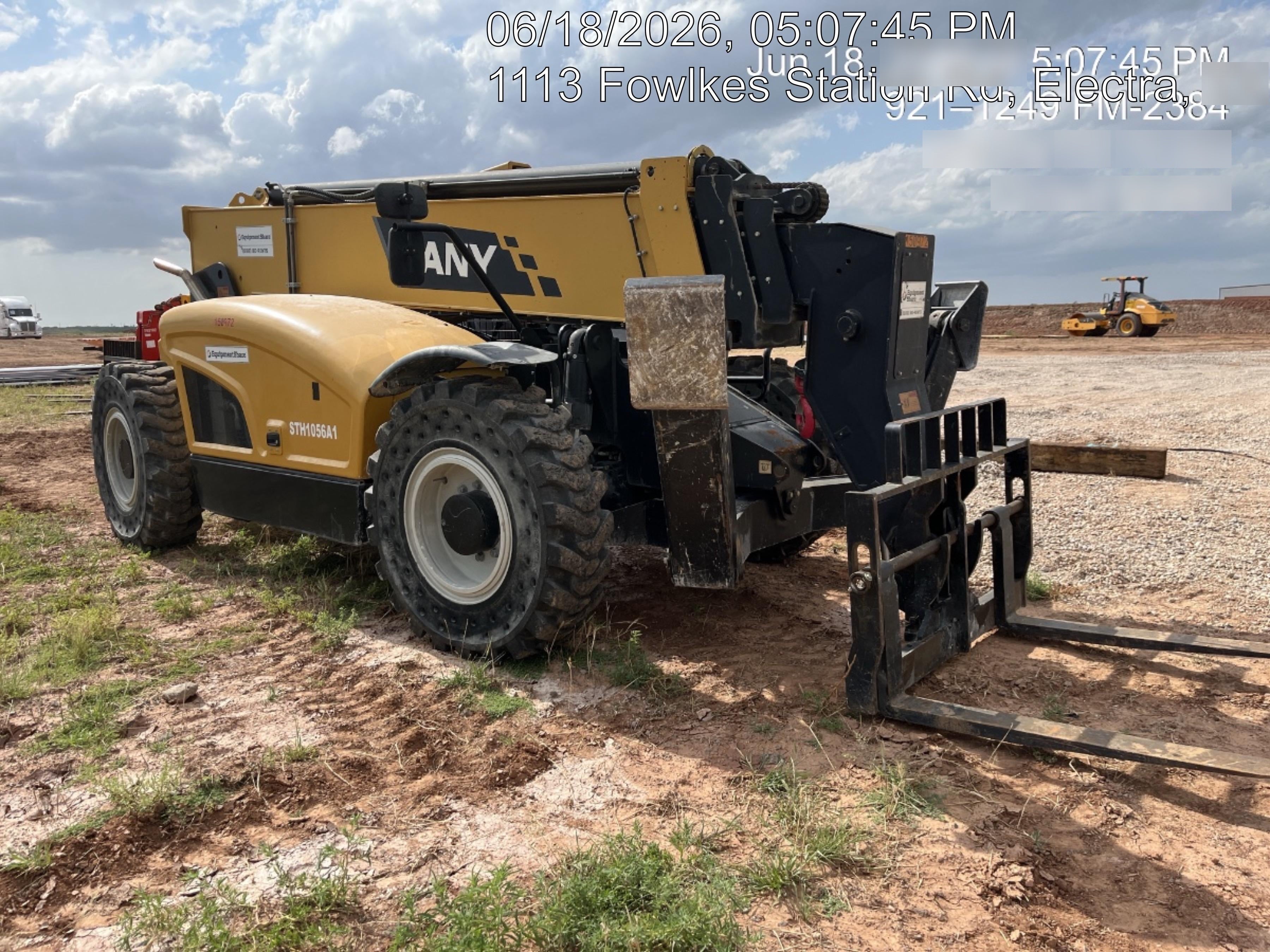 2021 SANY STH1056