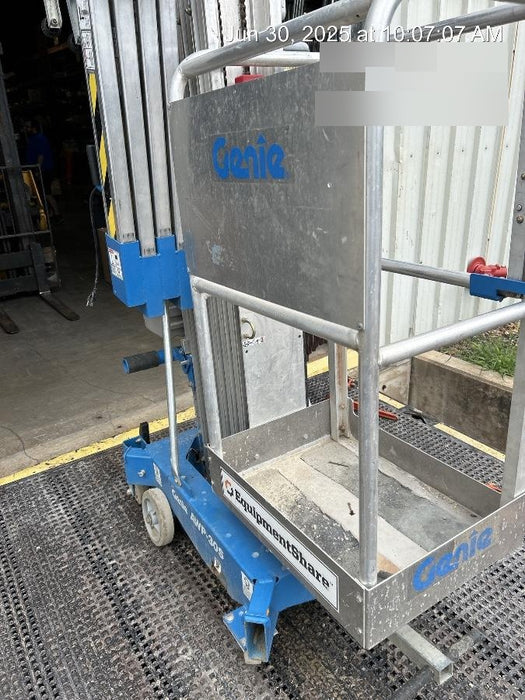 2021 GENIE AWP-30S DC