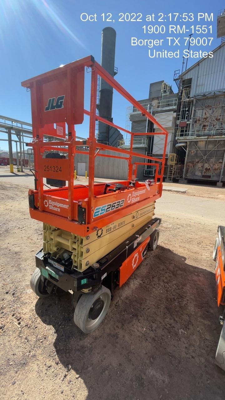 2022 JLG ES2632