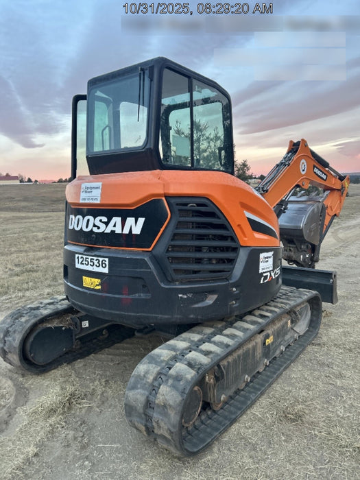 2021 DOOSAN DX50-5