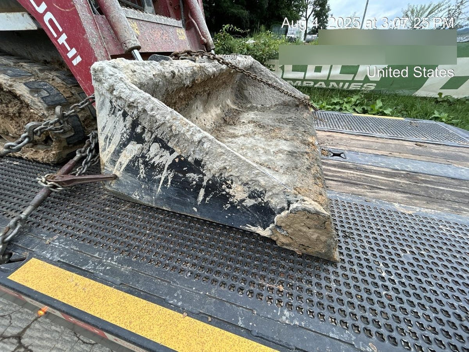 2025 EQUIPMENTSHARE 1006146 - 72" Smooth Bucket, CTL