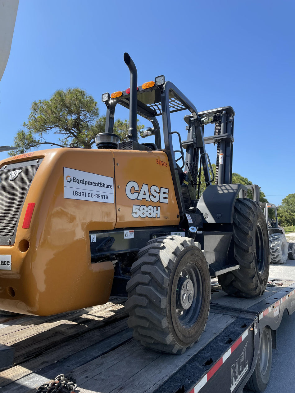 2022 CASE 588H