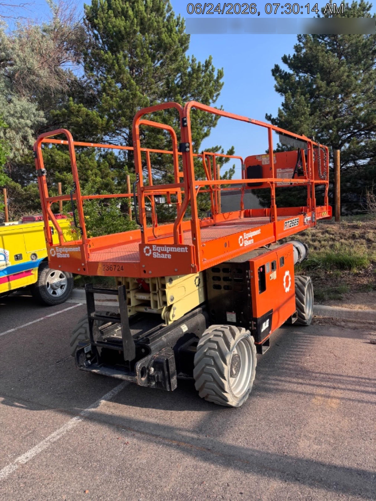 2022 JLG RT2669