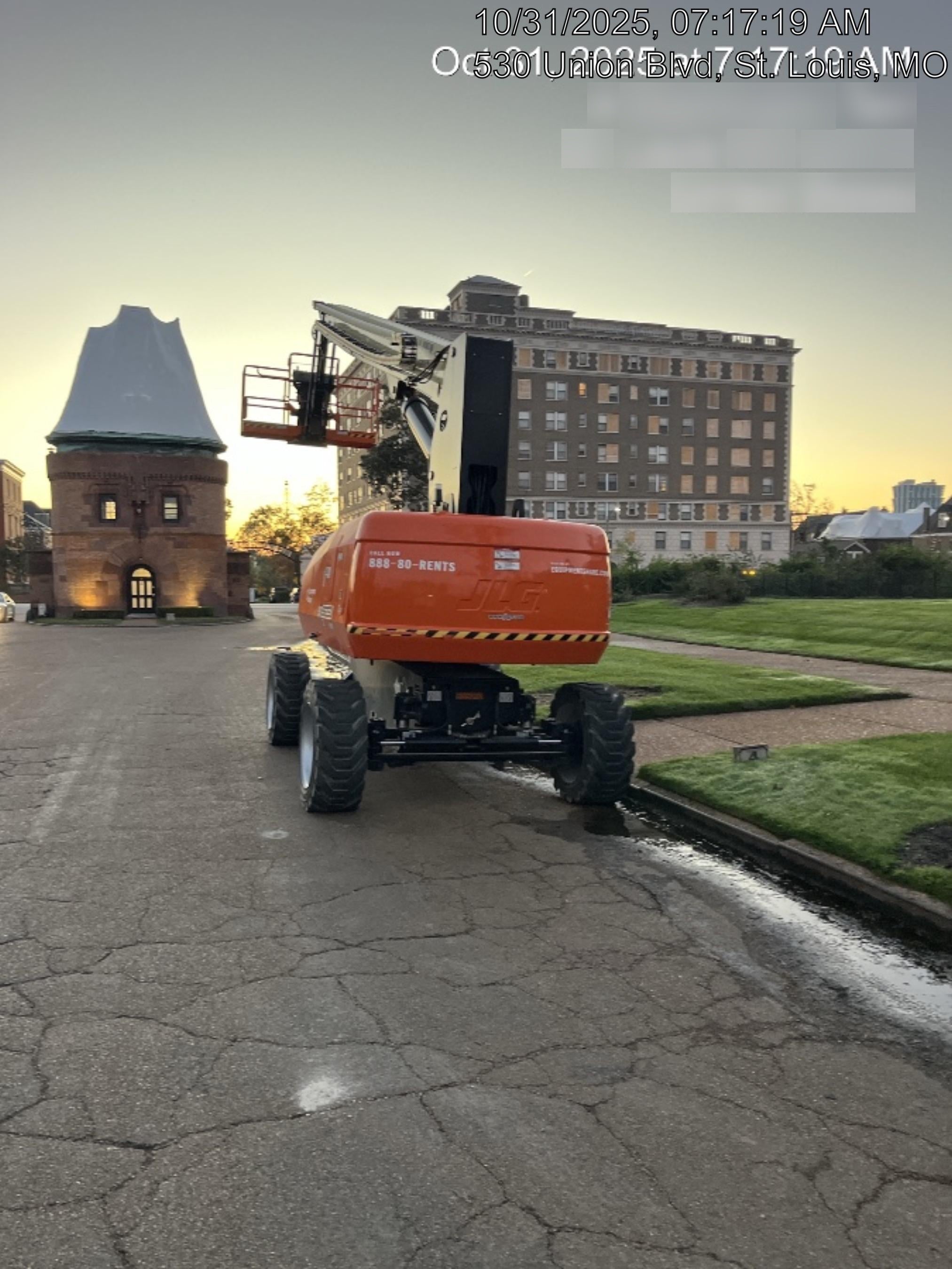 2025 JLG 860SJ