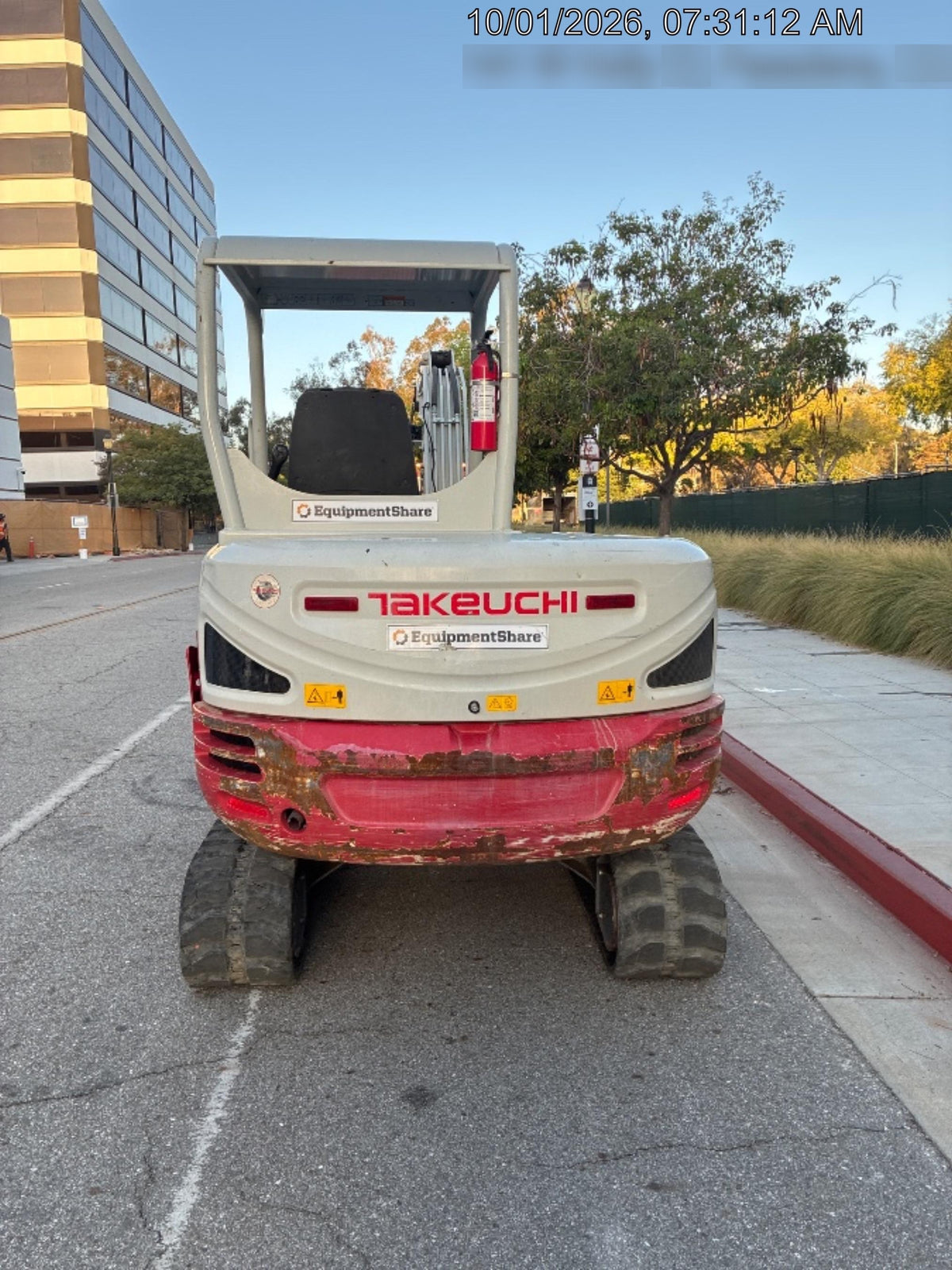 2021 TAKEUCHI TB240R